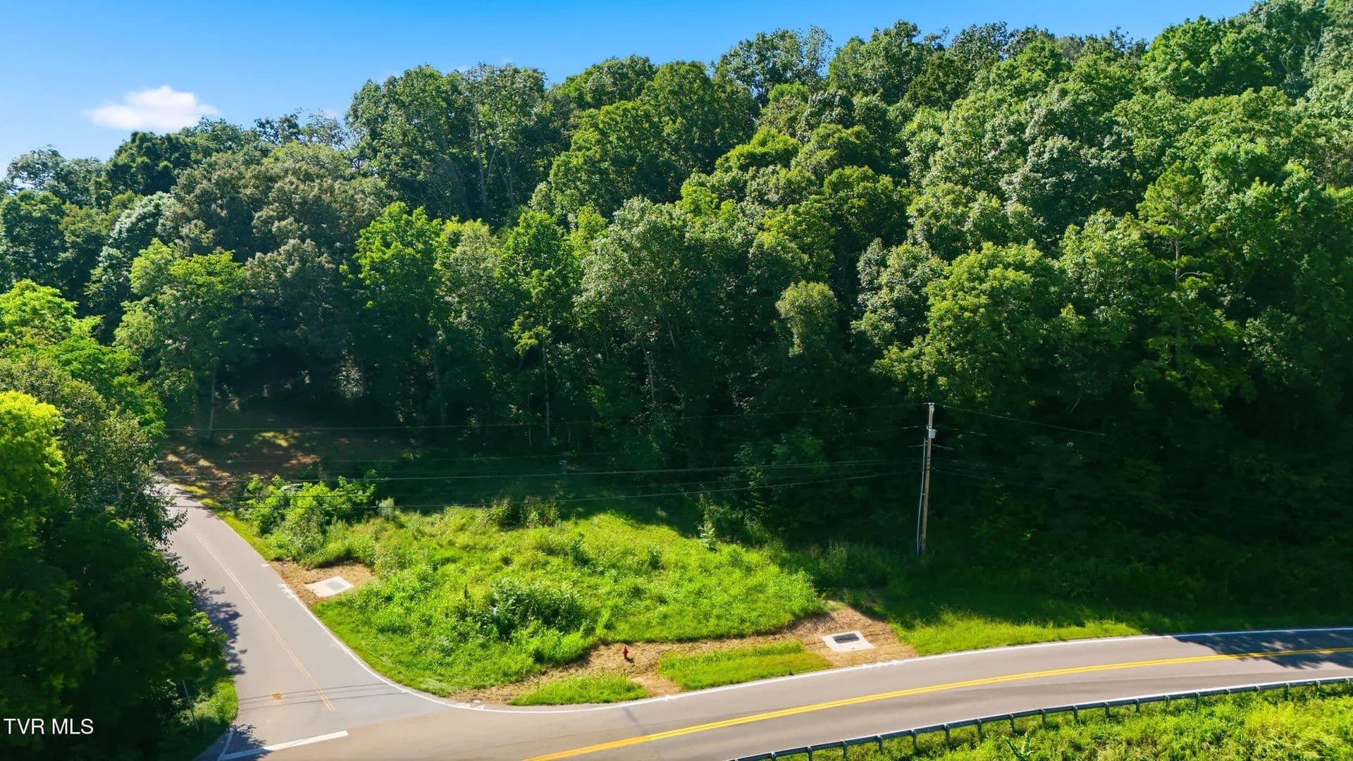 2.74 Acres of Land for Sale in Greeneville, TN - Greeneville, Tennessee, 37743