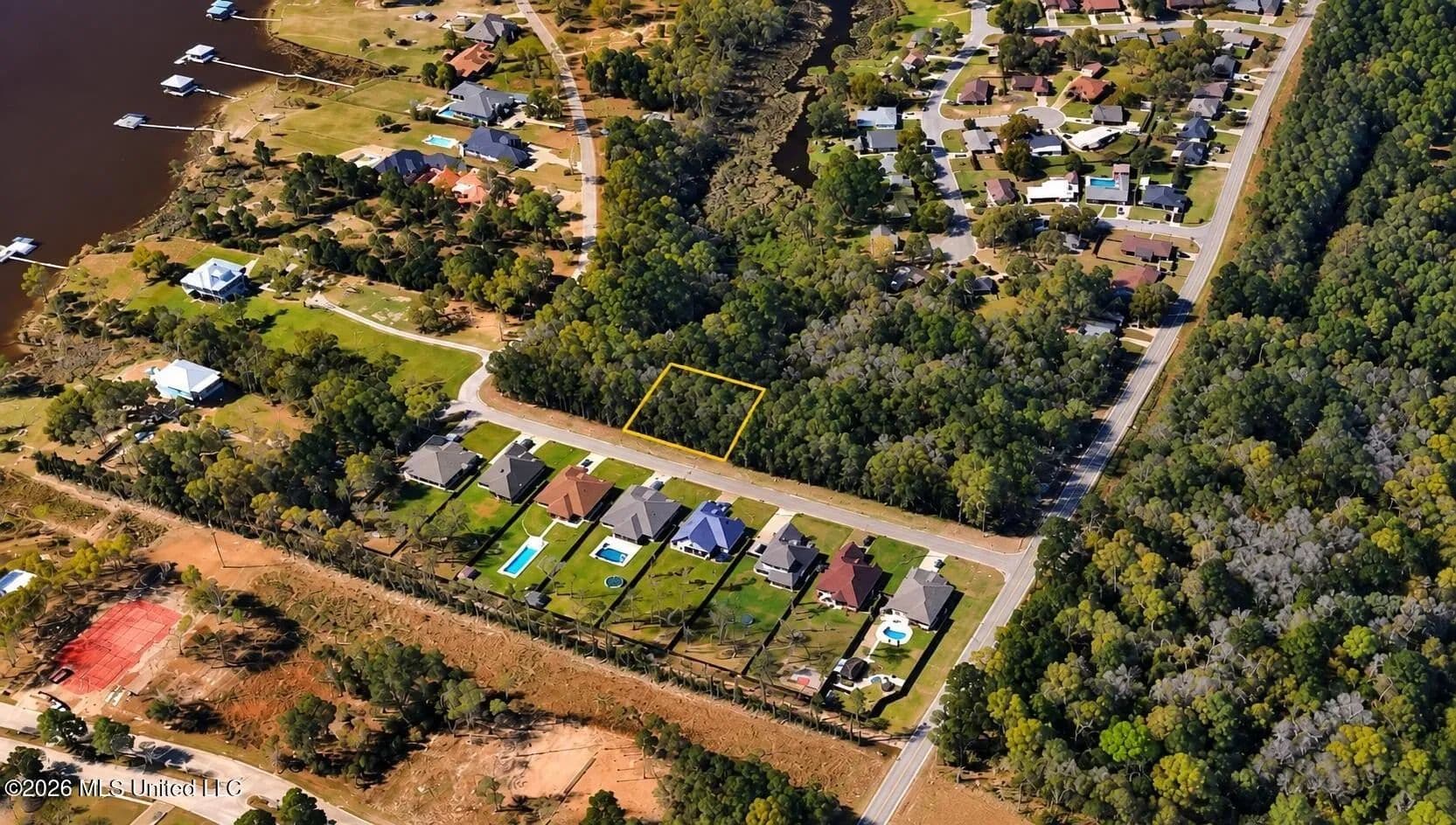 Lots & Land-Other in Biloxi - Biloxi, Mississippi, 39532