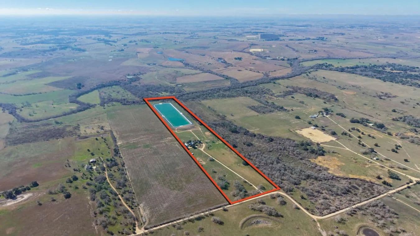 3635 County Road 265 - Moulton, Texas, 77975