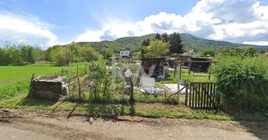 1337 Acres of Land for Sale in Maribor, Podravska - land for sale