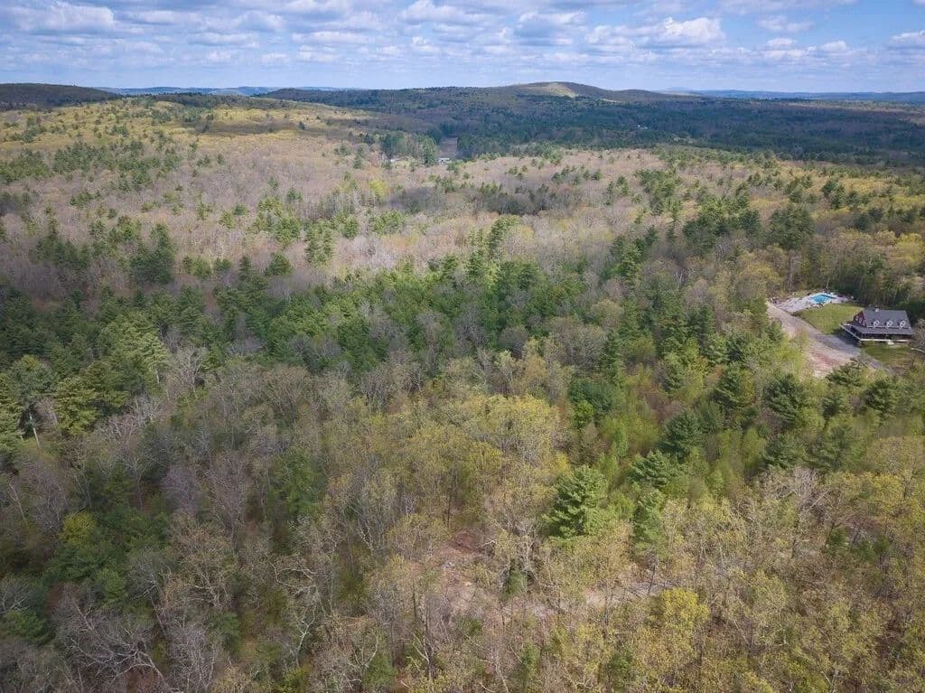 Vacant Land in Hardwick - Hardwick, Massachusetts, 01037