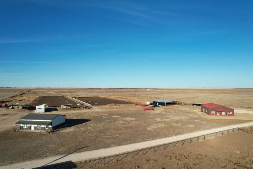 Updated Feedyard & Equine Facility with Modern Homes