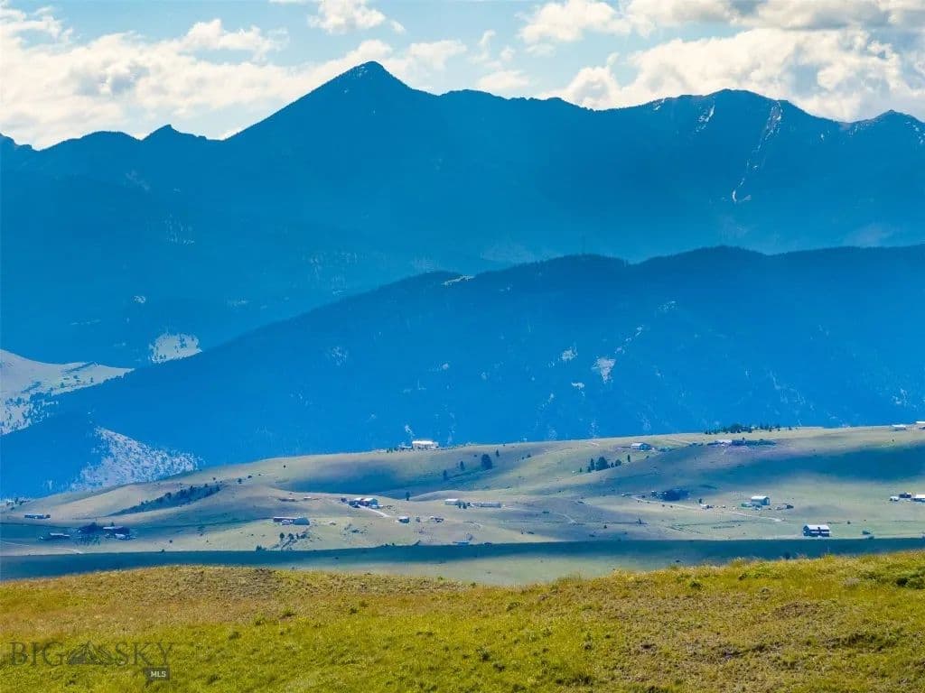 157.88 Acres of Land for Sale in Livingston, MT - Livingston, Montana, 59047