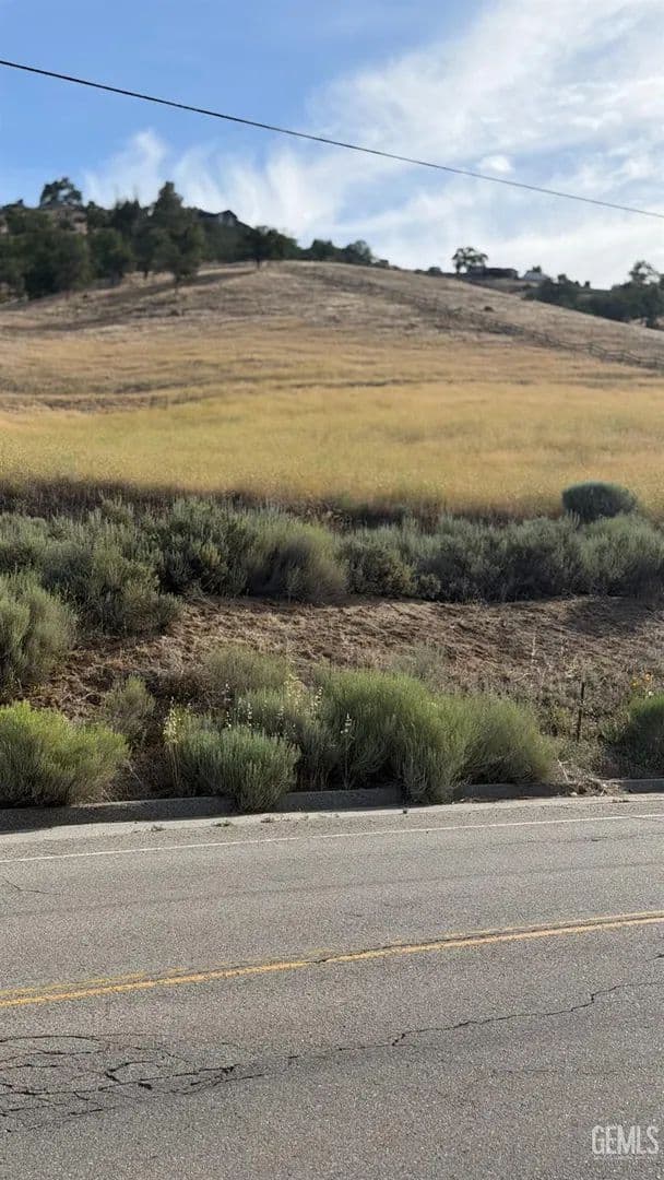 Property from 0 Cumberland Rd. - KW - Tehachapi, California, 93561