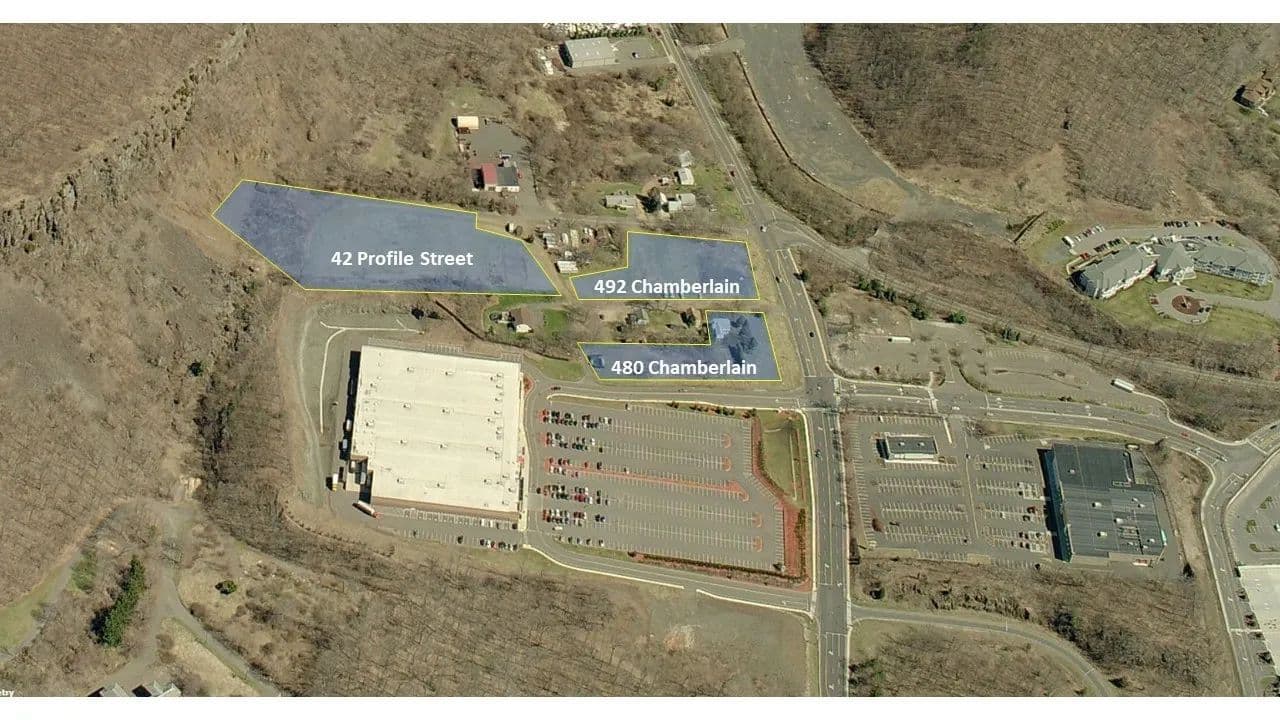 Land -Retail in Meriden - Meriden, Connecticut, 06451