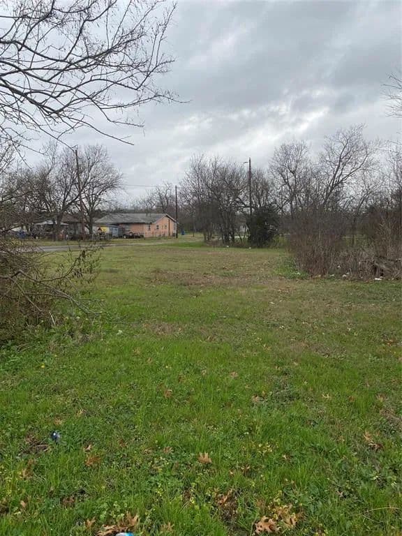 Property from 1st E 13th Avenue - KW
