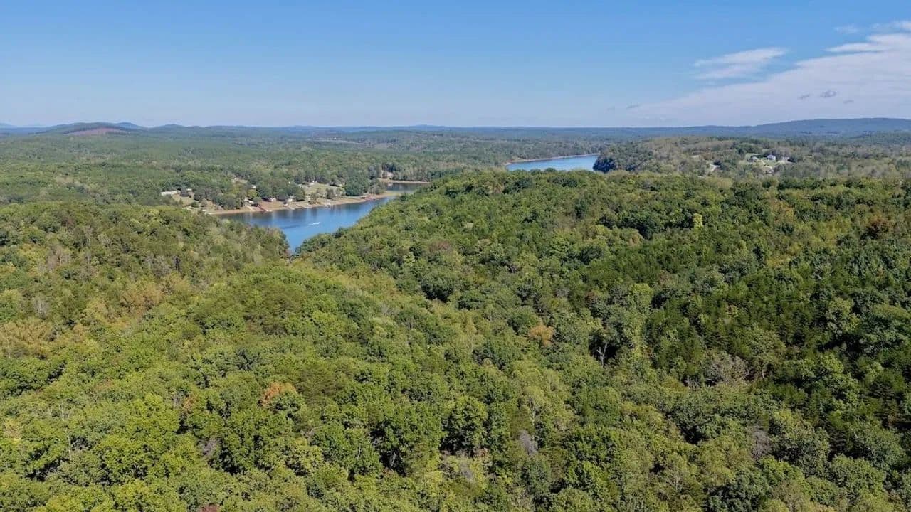 30.35 Acres of Waterfront Land For Sale in Pittsylvania County, VA - Pittsville, Virginia, 24139