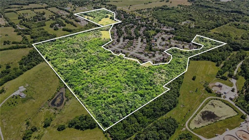 67.98 Acres of Land for Sale in Smithville, Missouri - Smithville, Missouri, 64089