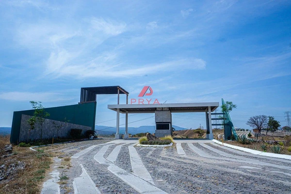 Terreno en Venta en Punta Bosque Residencial,Arenal Jalisco con Vista Panorámica - land for sale