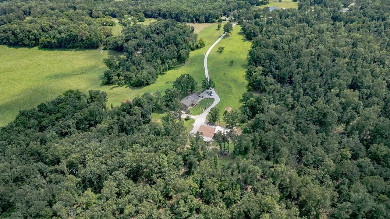 The 36 Acre Hideaway - Salem, Missouri, 65560