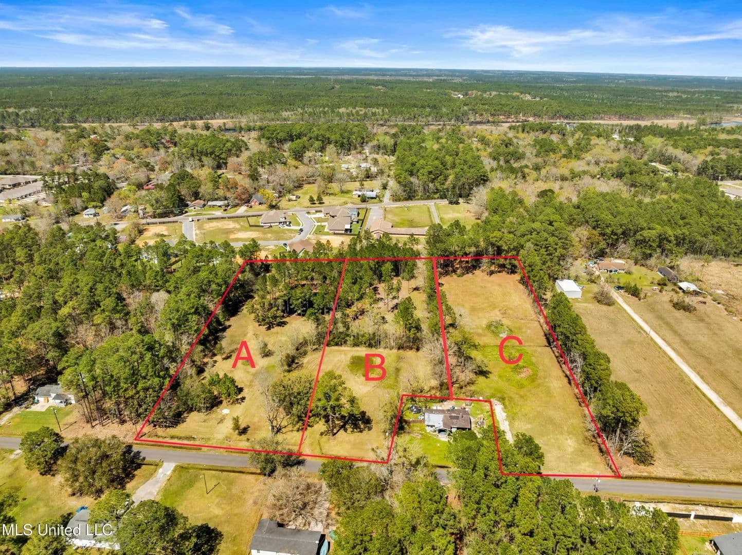 Lots & Land-Other in Ocean Springs - Ocean Springs, Mississippi, 39564
