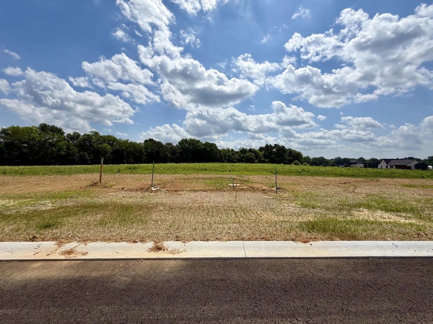 Land -Single Family Acreage in Clarksville - Clarksville, Tennessee, 37043