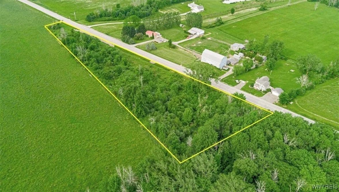 Lots & Land-Other in Middleport - Middleport, New York, 14105