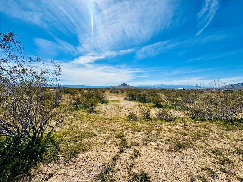 Vacant Land in Apple Valley - Apple Valley, California, 92307