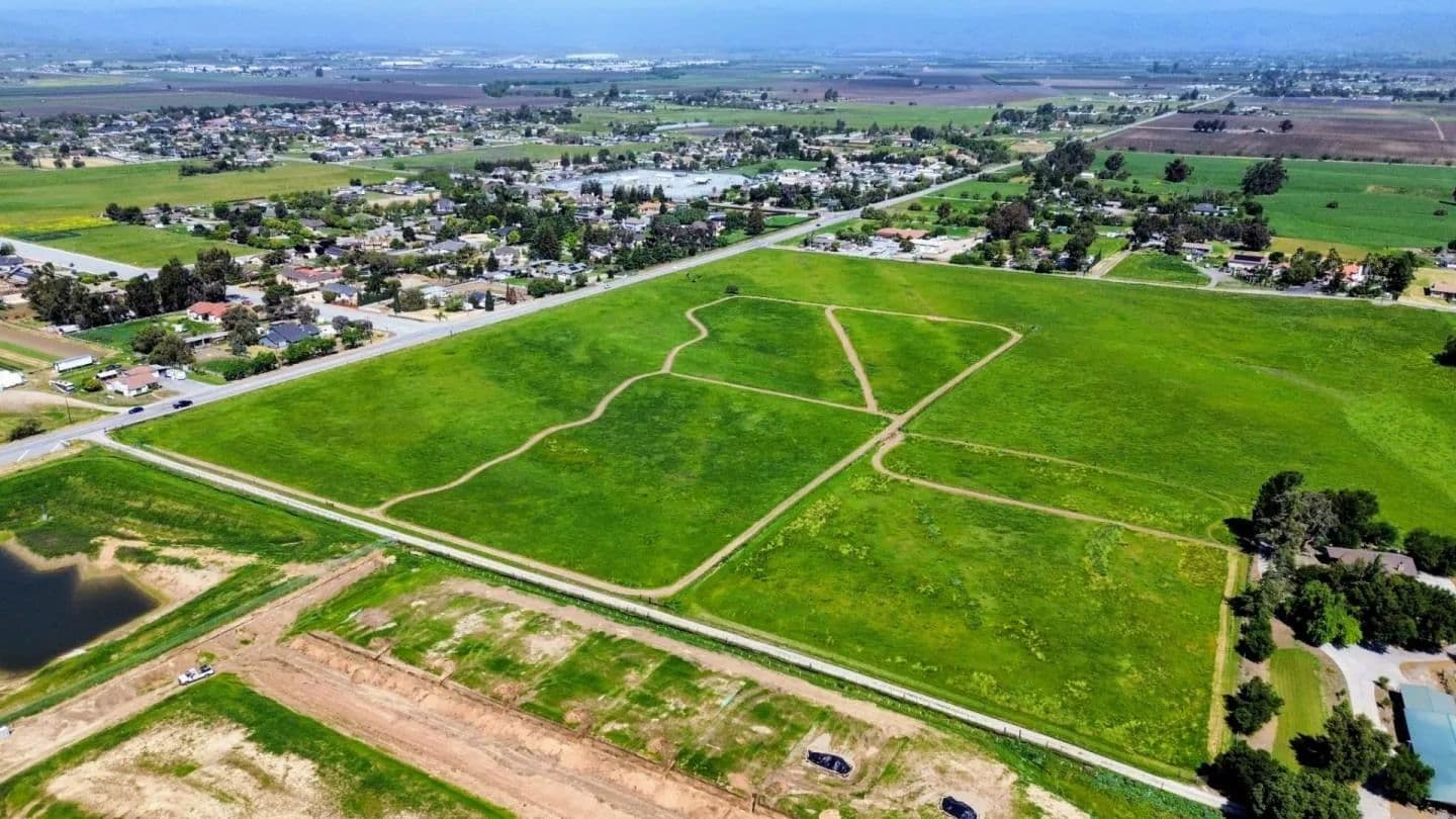 Property from 253 Mansfield Road - KW - Hollister, California, 95023