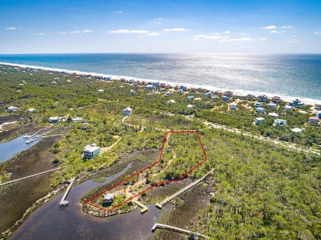 Land -Single Family Acreage in Saint Geoge Island - Florida, 32328