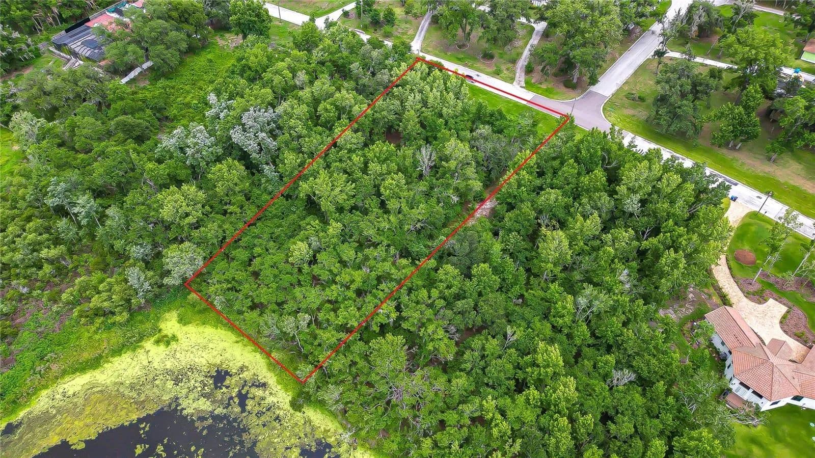Property from LAKE HILLS DRIVE - KW - Riverview, Florida, 33569