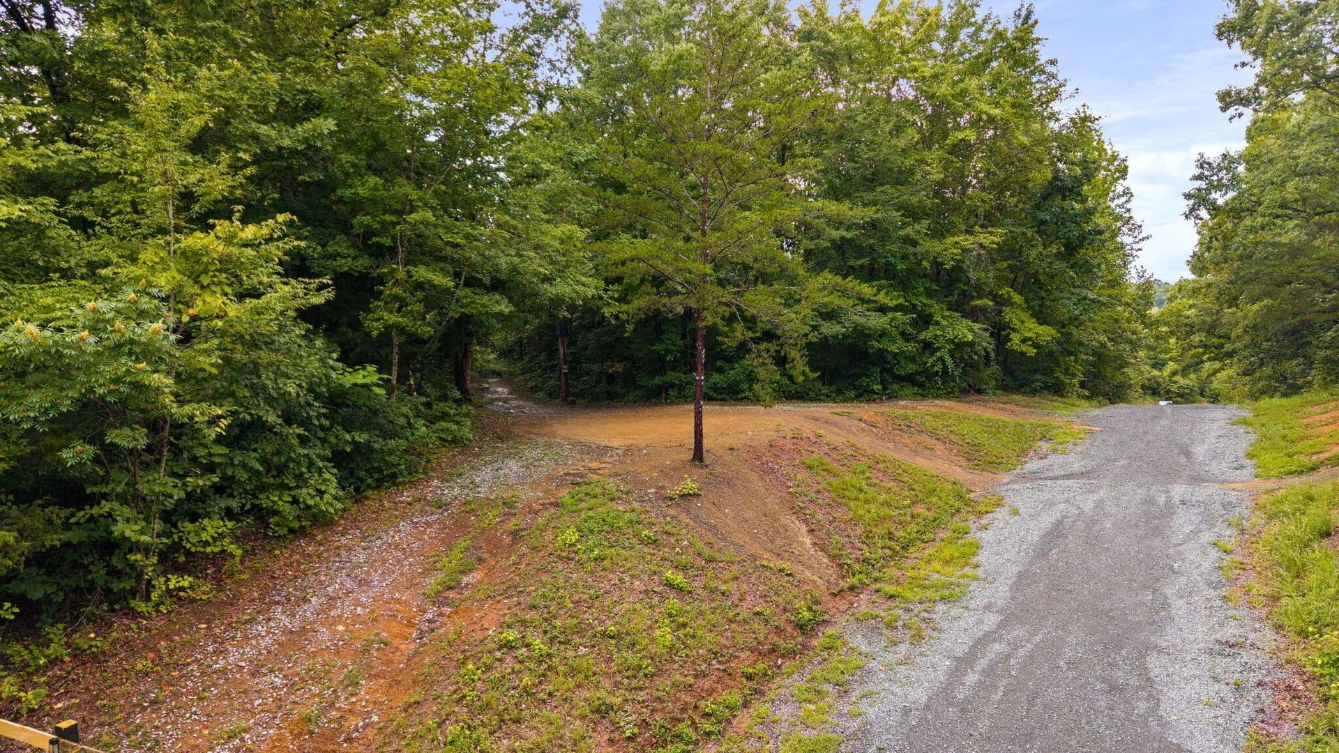 5.23 Acres of Land for Sale in Cleveland, TN - Cleveland, Tennessee, 37323