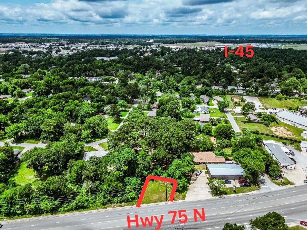 0.15 Acres of Land for Sale in Huntsville, Texas - Huntsville, Texas, 77320