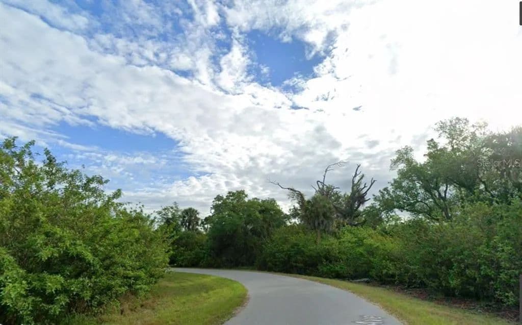 Vacant Land in Port Charlotte - land for sale