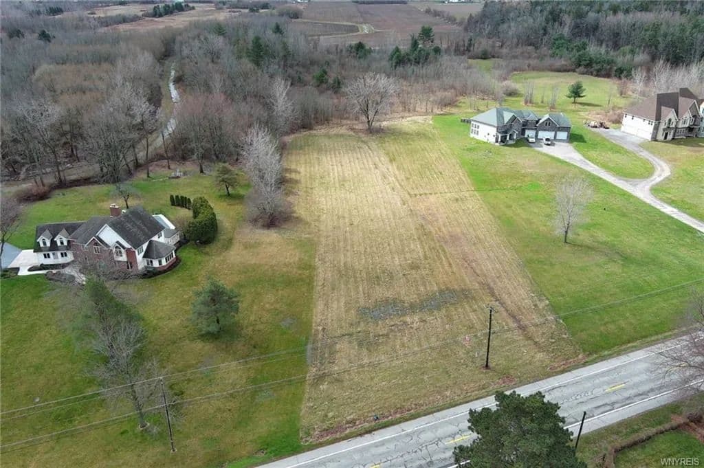 Vacant Land (0-10 Acres) in Wilson - Wilson, New York, 14172