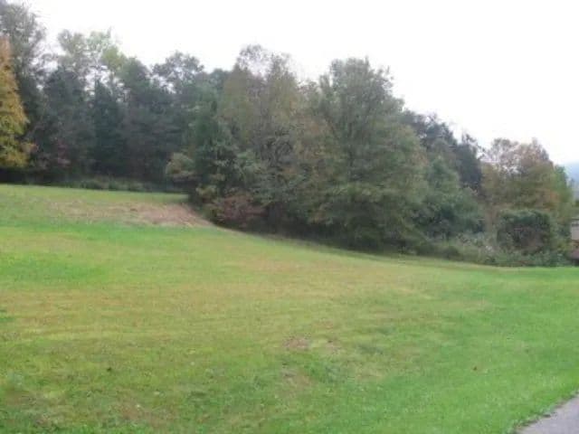 Lots & Land-Other in Pikeville - Pikeville, Kentucky, 41501