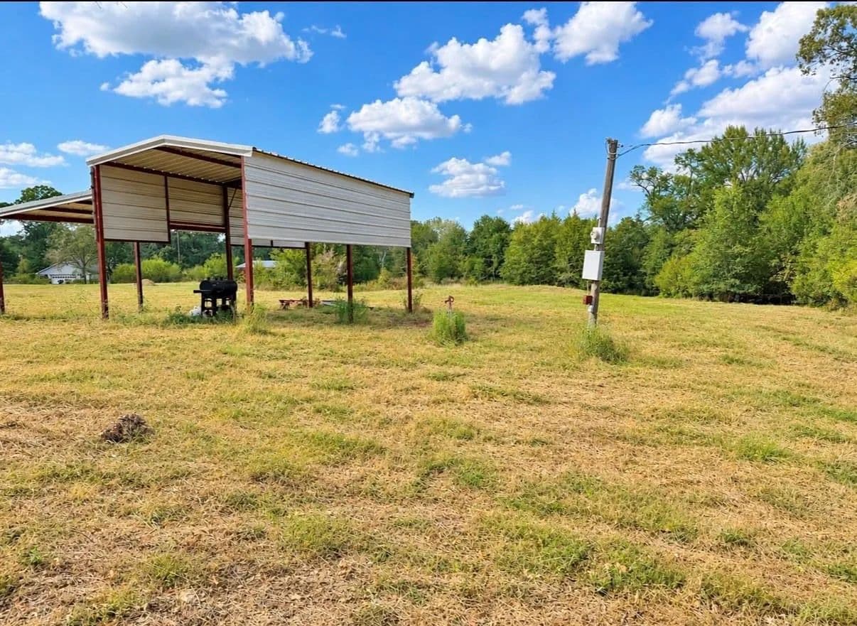 Land -Single Family Acreage in Powderly - Powderly, Texas, 75473