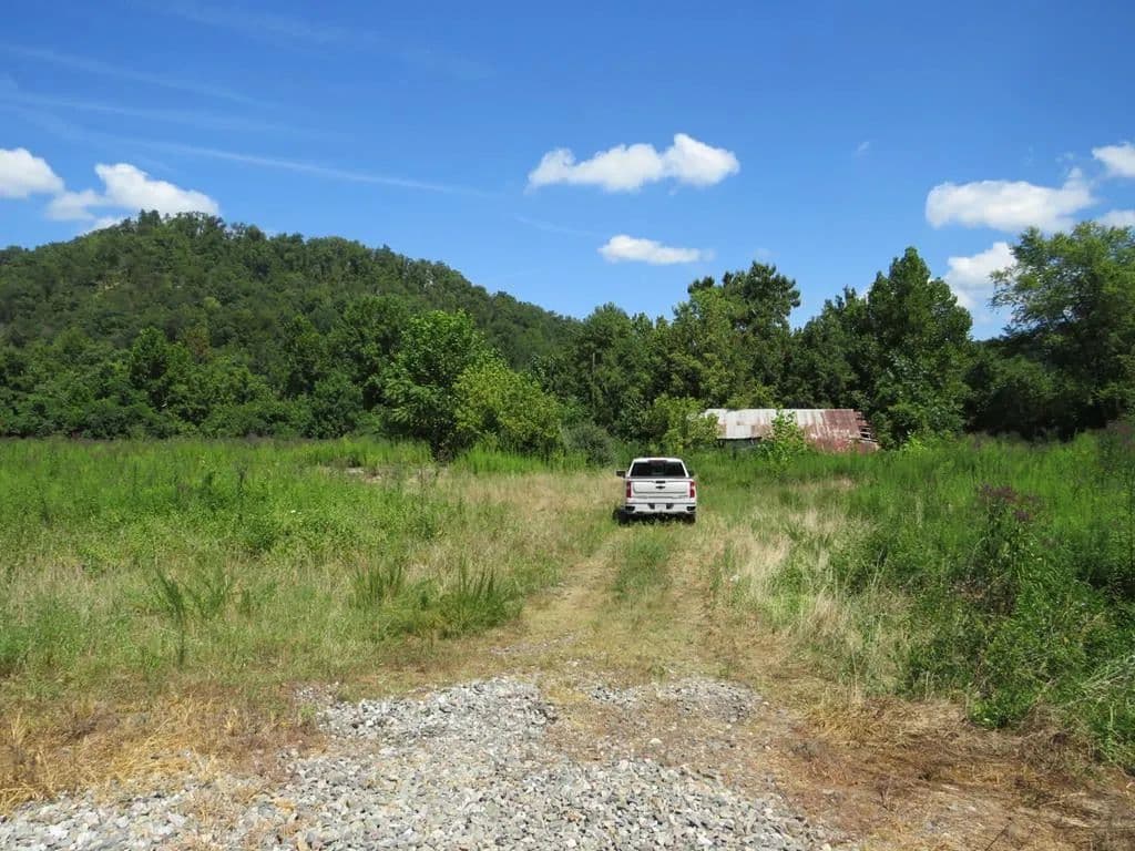 Lots & Land-Other in Paintsville - Paintsville, Kentucky, 41240