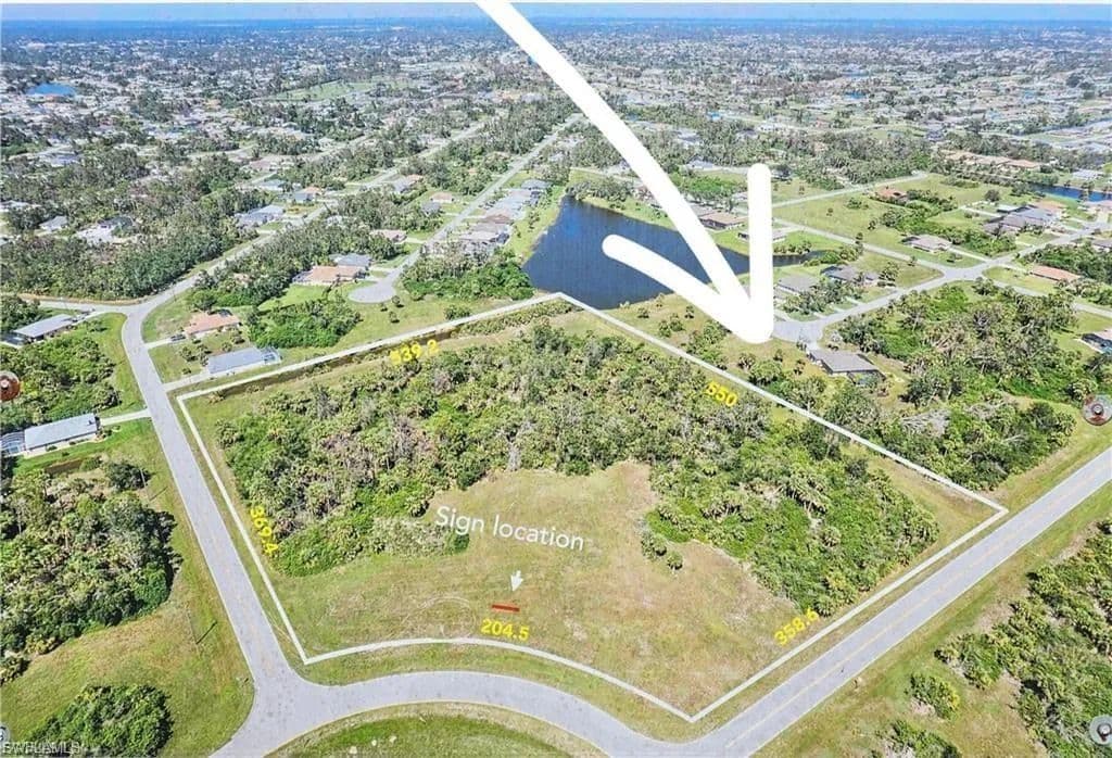 Vacant Land in Rotonda West - Florida, 33947