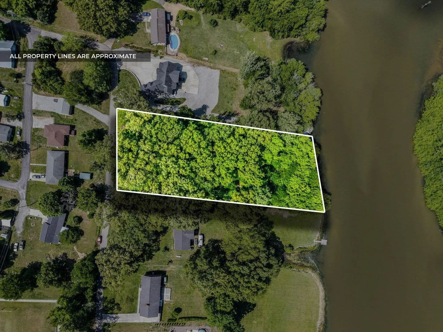Land -Single Family Acreage in Dover - Dover, Tennessee, 37058