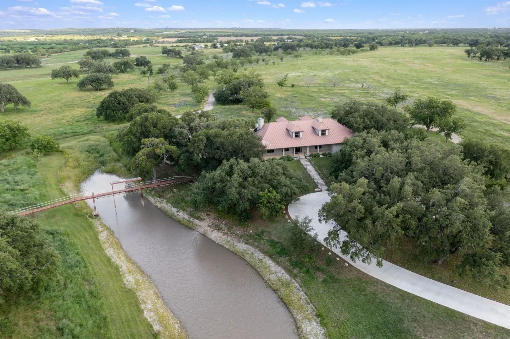 138 Acres of Land for Sale in Hondo, TX - Hondo, Texas, 78861