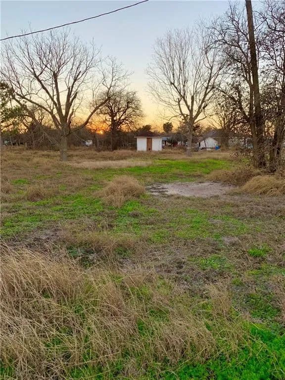 Property from 325 N. 4th St. (Lot 6) - KW