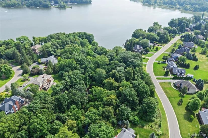 Property from Lot 242-243 Hartford Way - KW