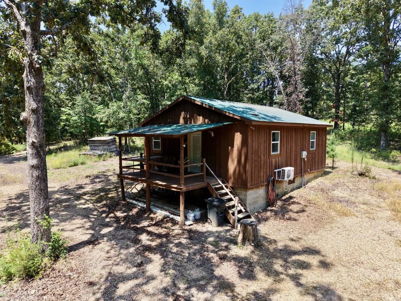 Renovated 2-Bed 1-Bath Cabin on 3±AC in Ripley Co. - Doniphan, Missouri, 63935