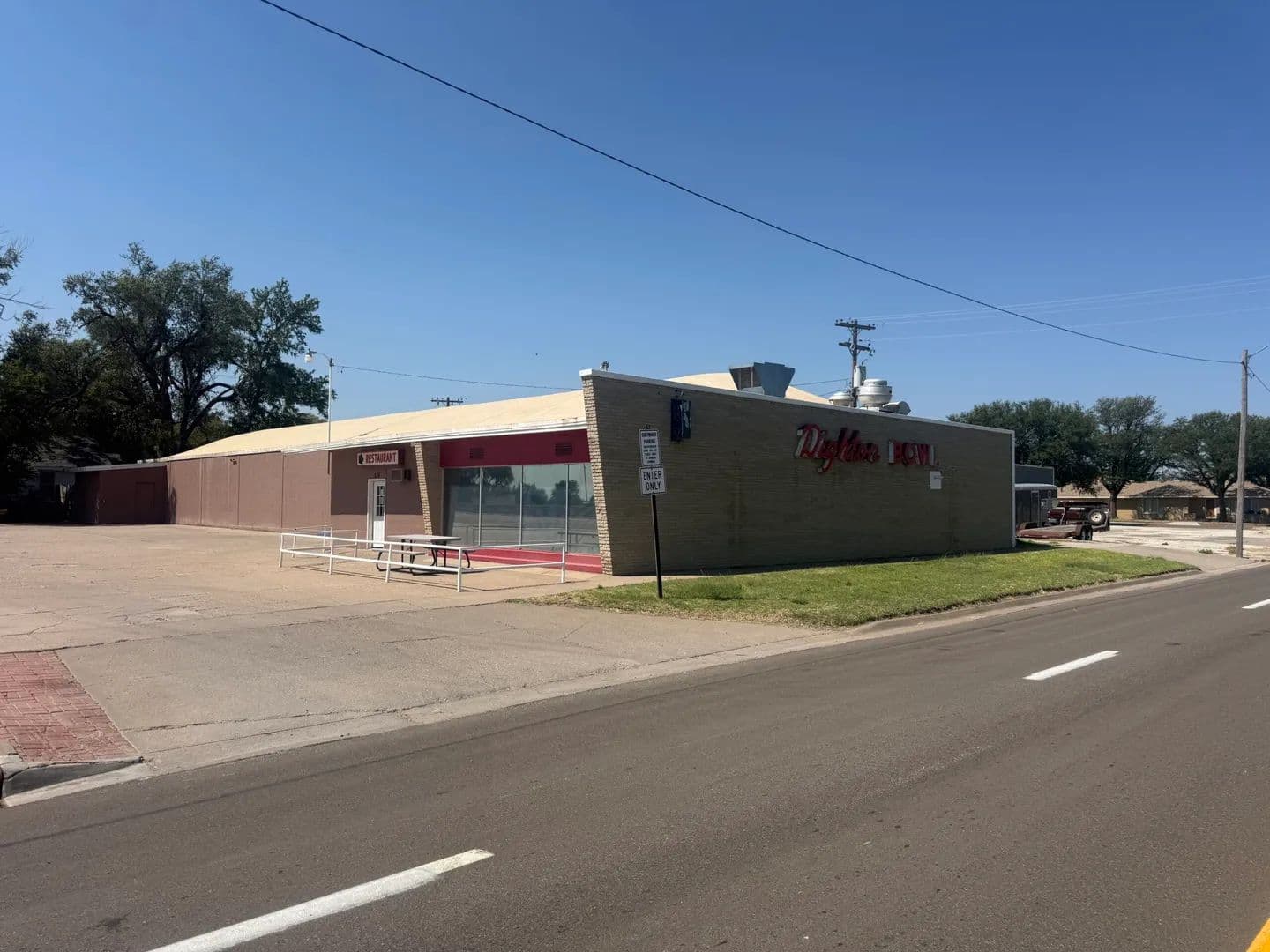 Dighton Bowl and Diner - Dighton, Kansas, 67839
