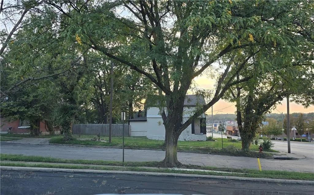 Vacant Land in Kansas City - Kansas City, Missouri, 64125