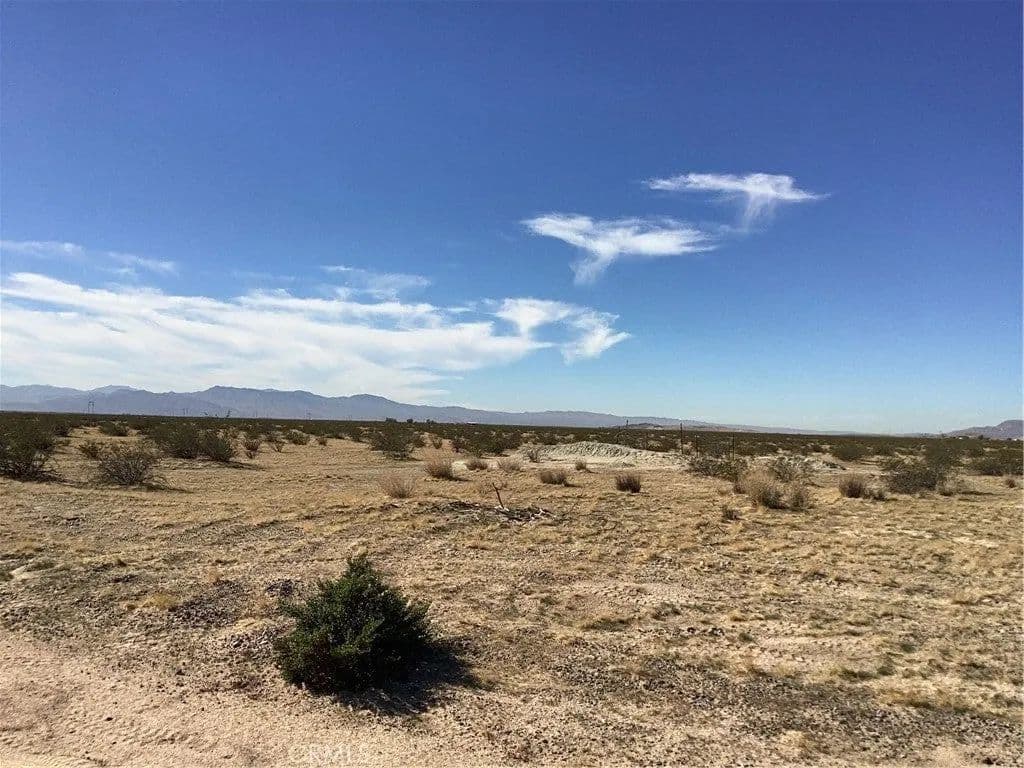 Lots & Land-Other in Newberry Springs - Newberry Springs, California, 92365