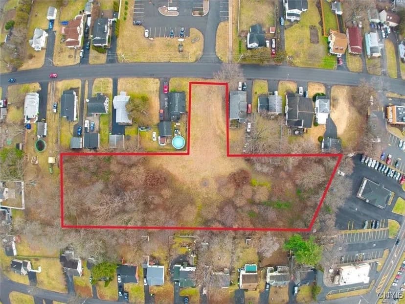 Land -Single Family Acreage in North Syracuse
