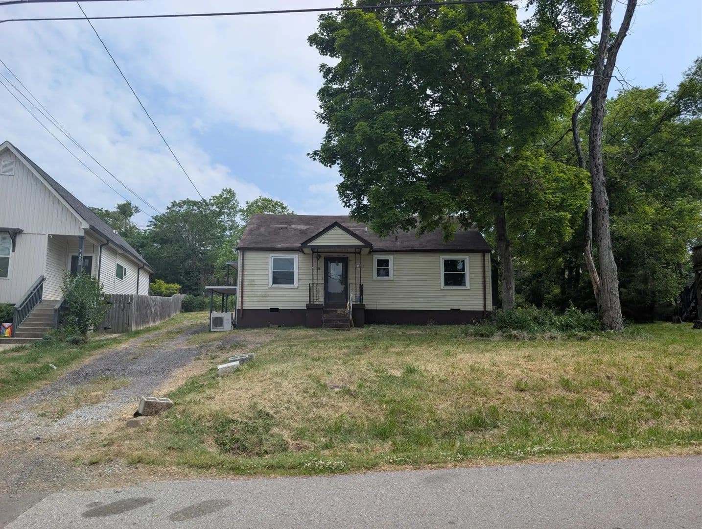 Property from 407 W Bend Dr - KW - Nashville, Tennessee, 37209