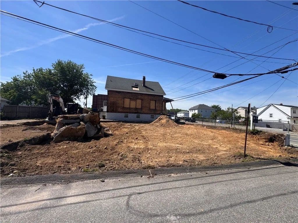 Lots & Land-Other in Cranston - Cranston, Rhode Island, 02920
