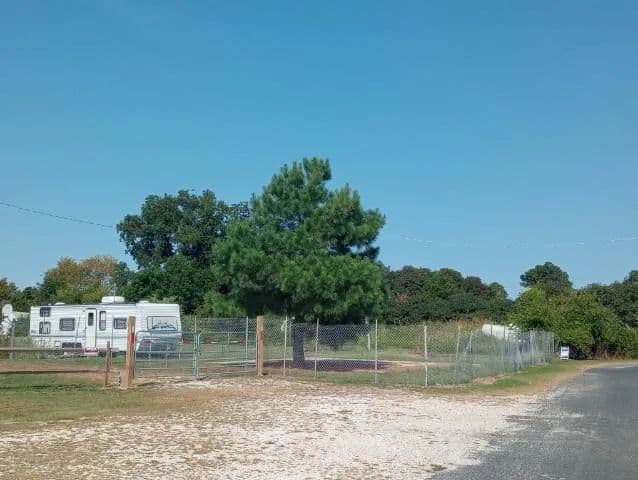 Land -Single Family Acreage in Saxis