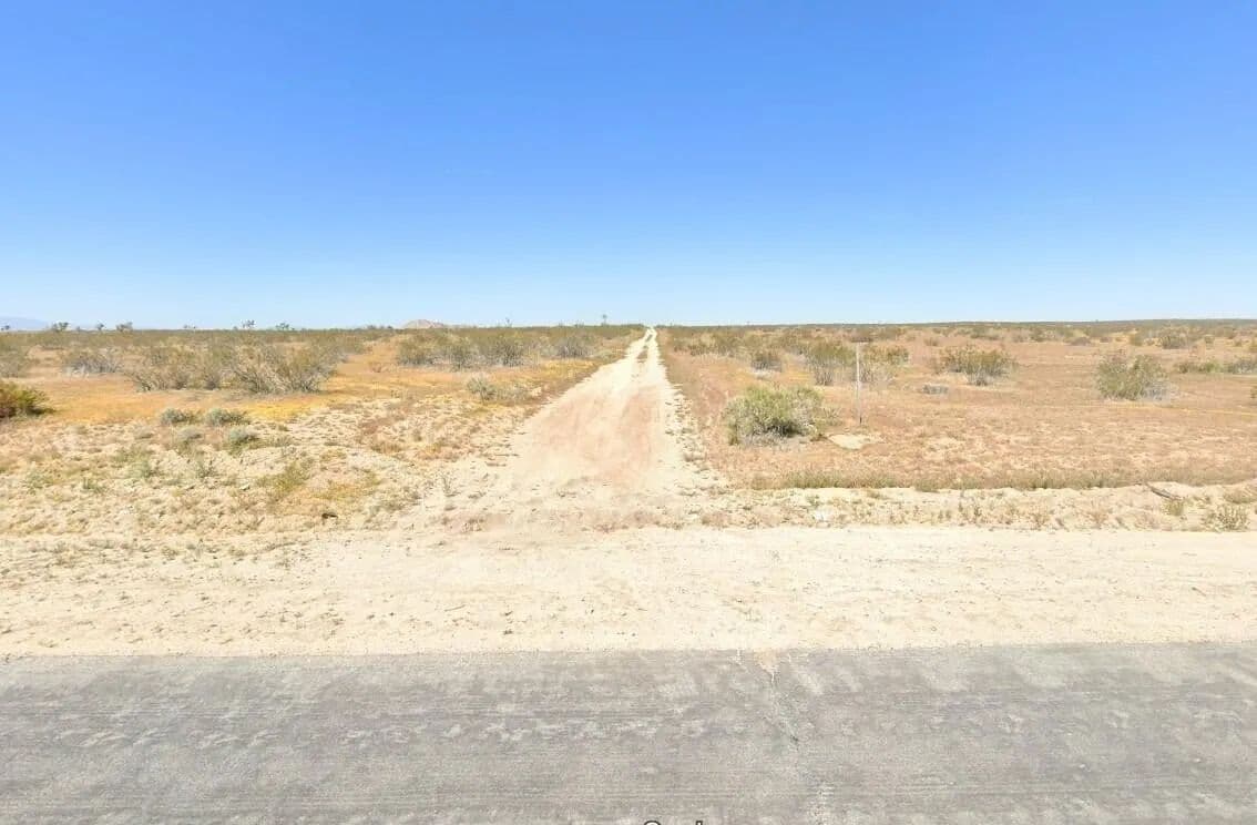 Lots & Land-Other in High Vista - California, 93535