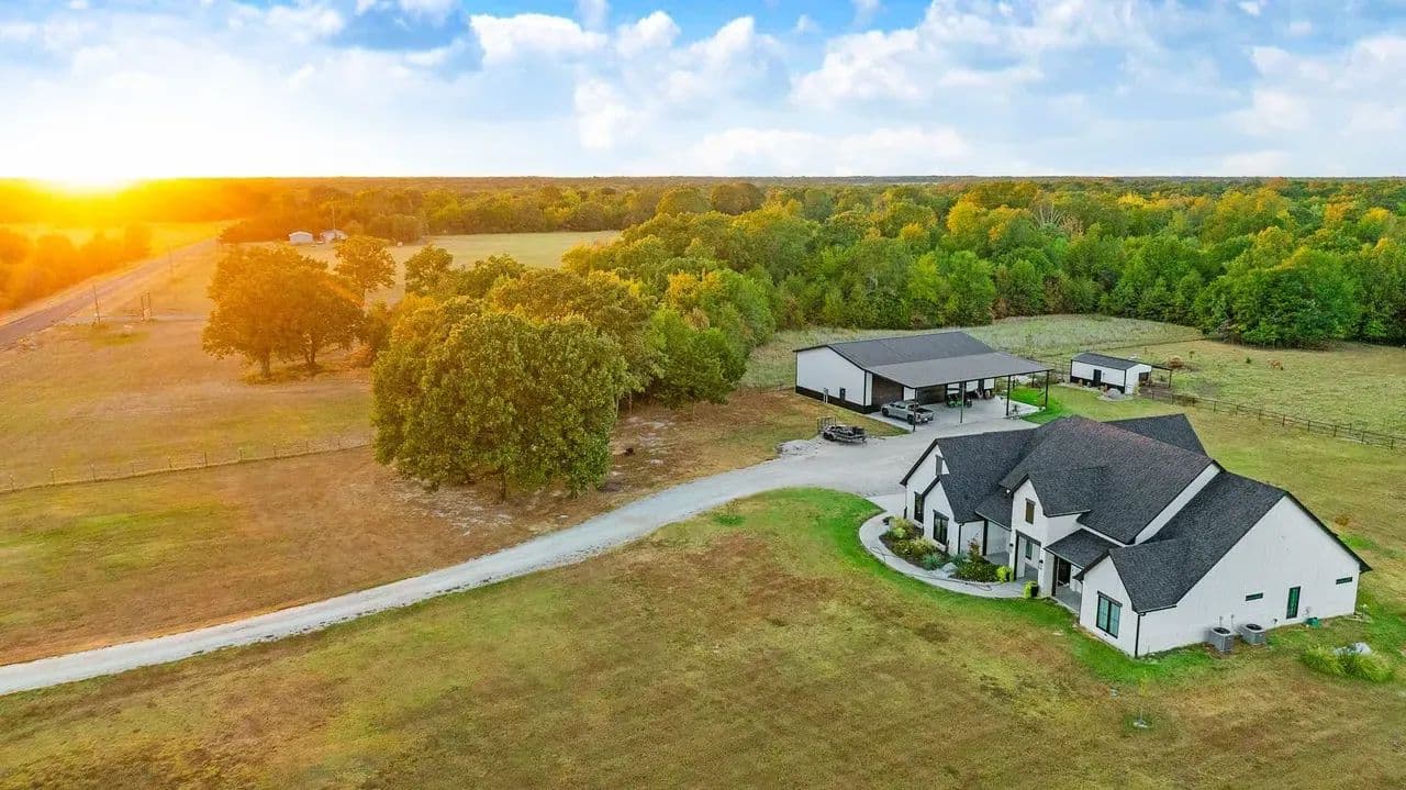 15170 FM 79 - Sumner, Texas, 75486