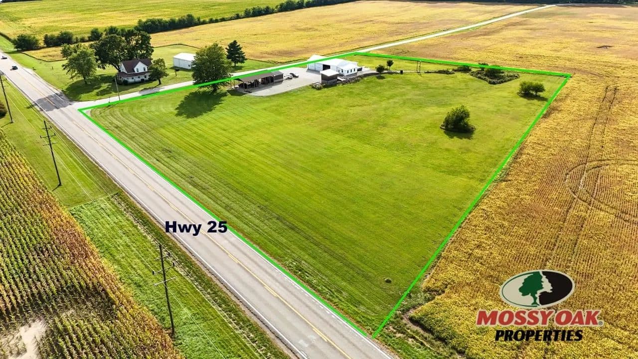 Versatile 5+/- Acres With Structures For Sale - Rochester, Indiana - Fulton County - Rochester, Indiana, 46975