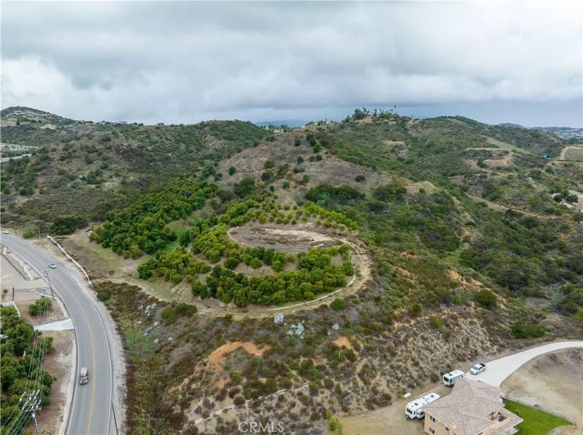 Property from 35380 Avenida La Cresta - KW