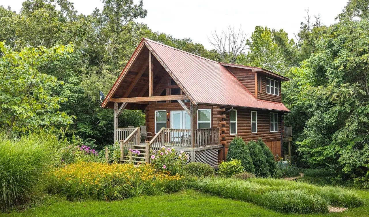Log Home Retreat- Vacation Rental - Steelville, Missouri, 65565