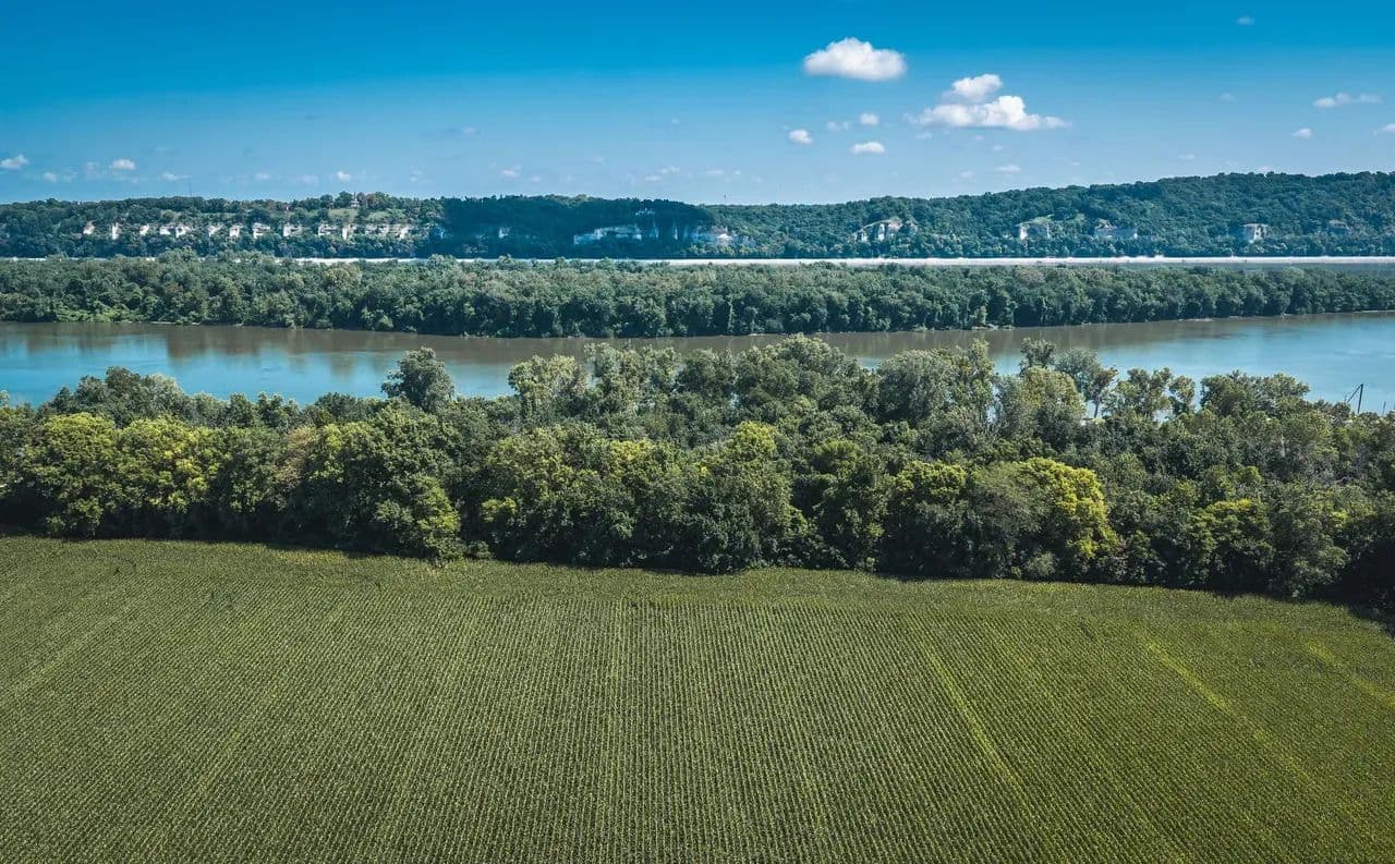 Marina Bluffs C2 - Portage Des Sioux, Missouri, 63373