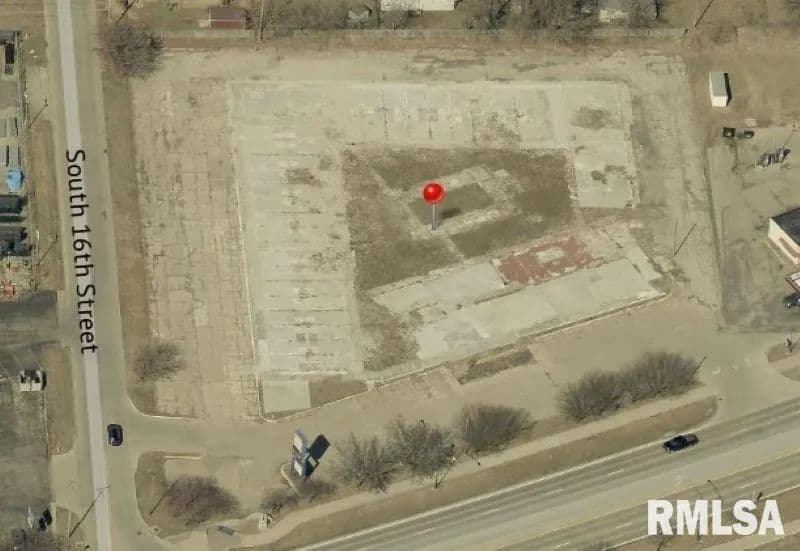 Lots & Land-Other in Clinton - Clinton, Iowa, 52732