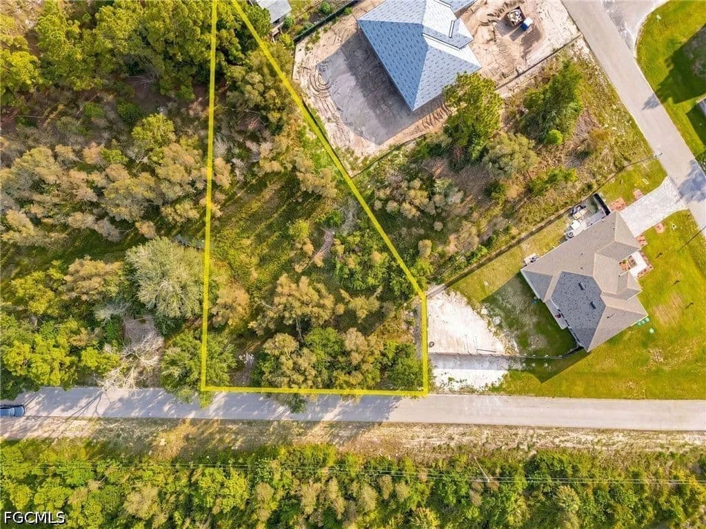 Property from 3224 Ruth Lane - KW - Lehigh Acres, Florida, 33976