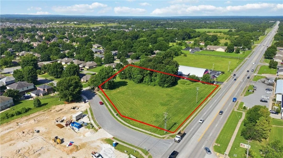 Lots & Land-Other in Fayetteville - Fayetteville, Arkansas, 72704